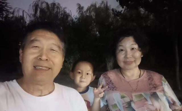 杜新枝|两个母亲,两条路!杜新枝重新开启维权之旅,近照曝光显憔悴