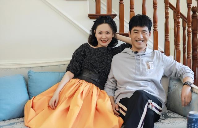 程莉莎|程莉莎：爱上穷小子郭晓冬，被甩20多次不放手，婚姻生活幸福吗？