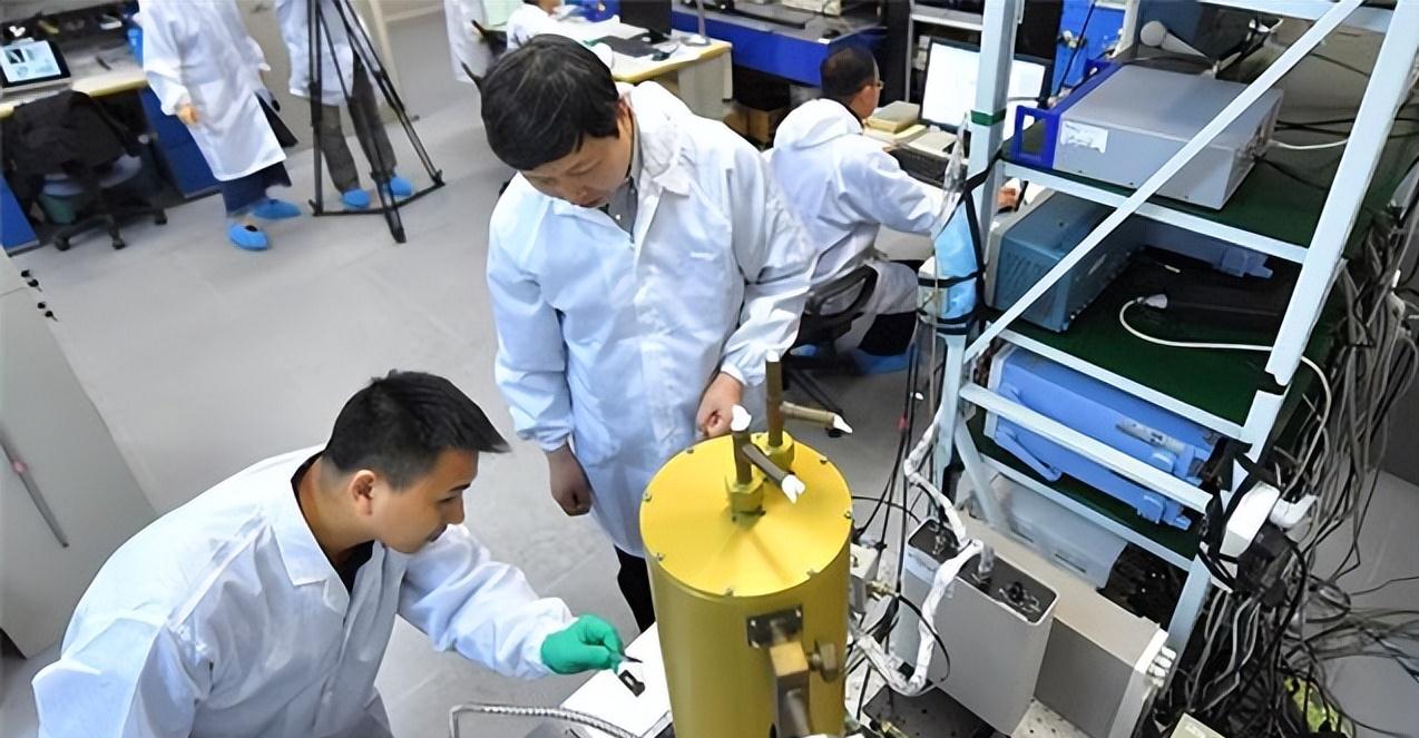 一科学家被美国“抛弃”,毅然来到中国,并为中国带来顶级技术