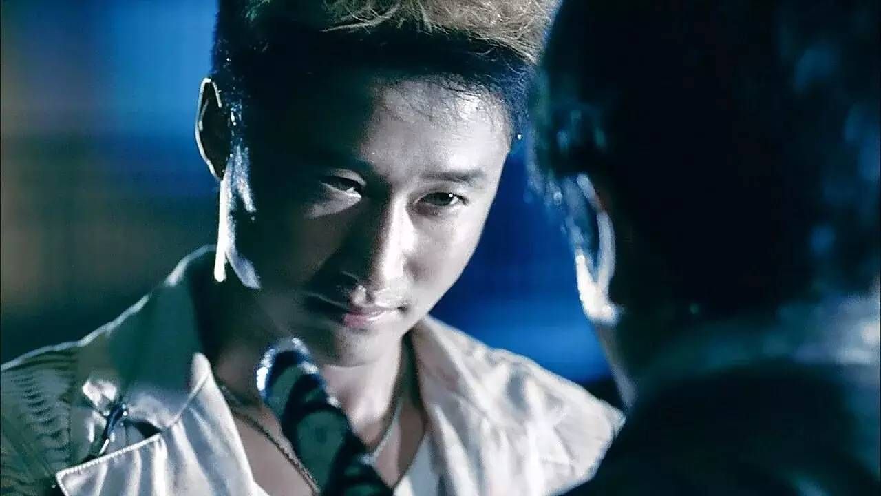 俯卧撑|5部很能打的动作戏电影，我看完热血沸腾的做了10个俯卧撑