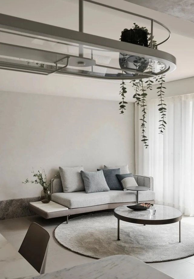 116㎡现代三居室，拆掉次卧，半隔断电视墙隔出一个大书房