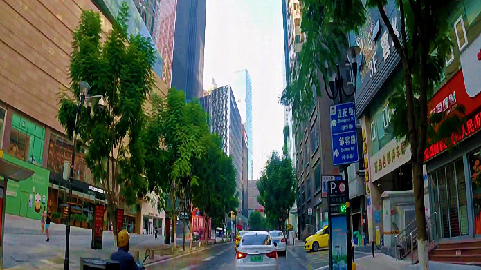 游艇|重庆街道宽阔，井井有条，去旅游值不值得引游客争议
