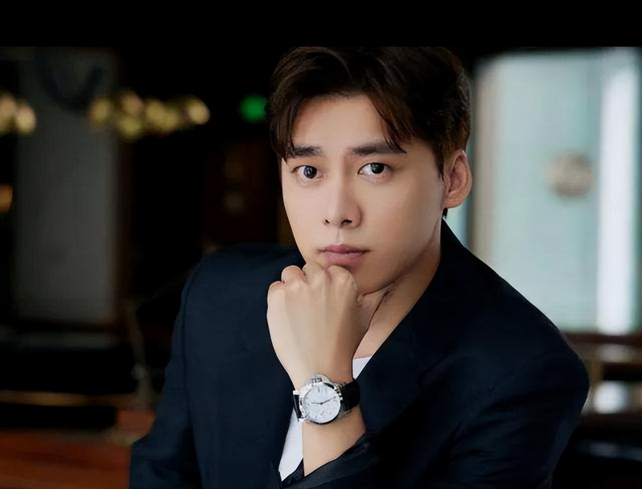 李易峰|李易峰又摊大事!肇事逃逸、私交混乱,痴情人设只是表象