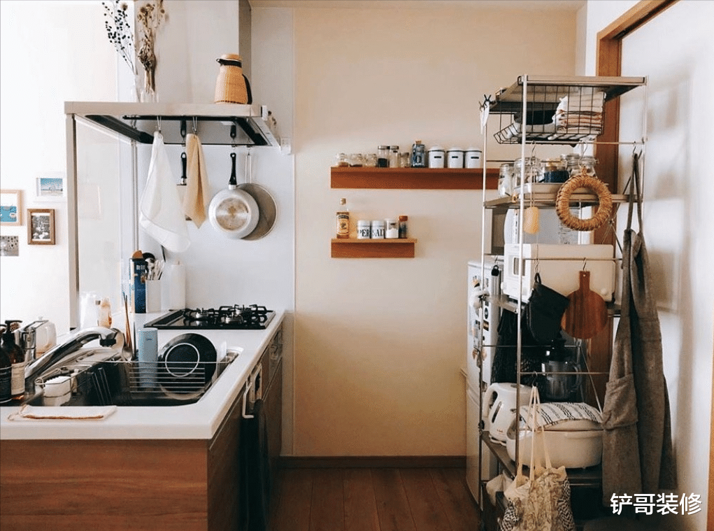 房子住了6年,90后宝妈家“干净如新”,看到家里的细节:明白了