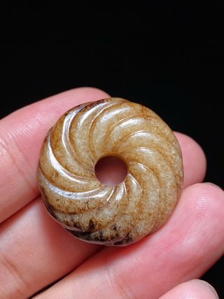 |明以前 和田玉籽料 黑沁 绞丝珮 挂件