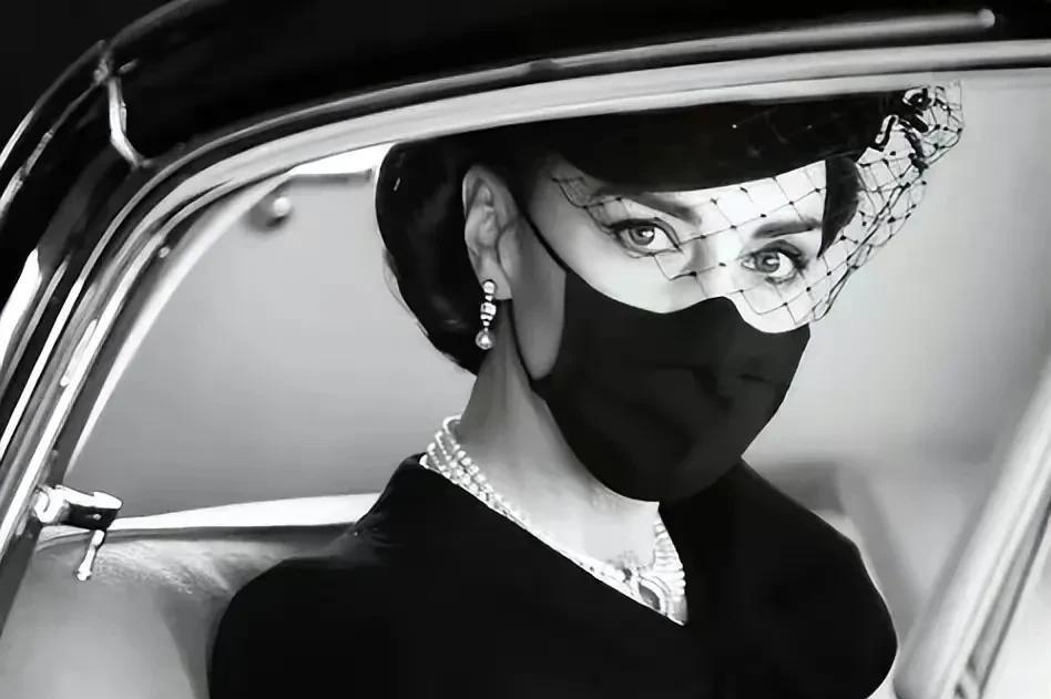 夏洛|夏洛特小公主，眼神坚毅一看就是王者，气场绝对碾压哥哥乔治王子