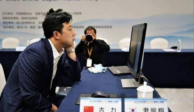 申真谞|尹畯相，成为“700胜”棋手！格外感谢申真谞？