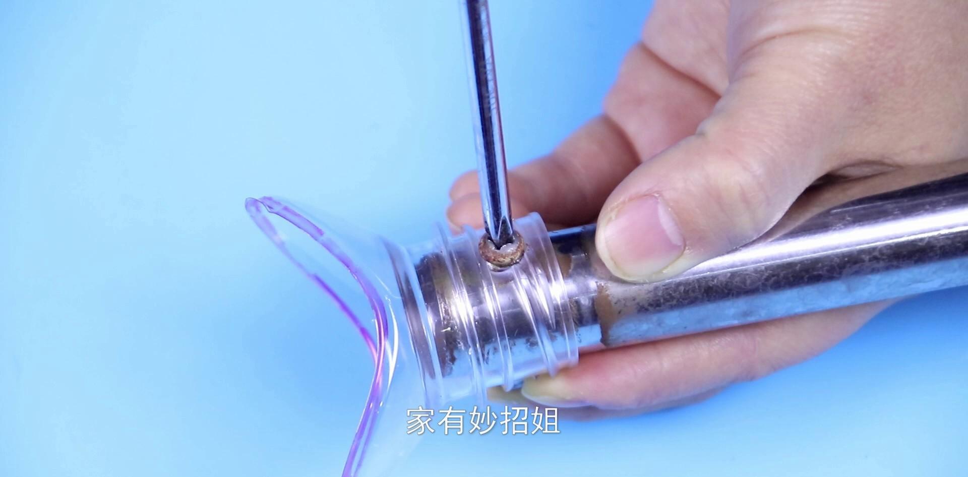 家里的扫把坏了别扔,用这个旧拖把,简单改造,变成免费的晾衣架