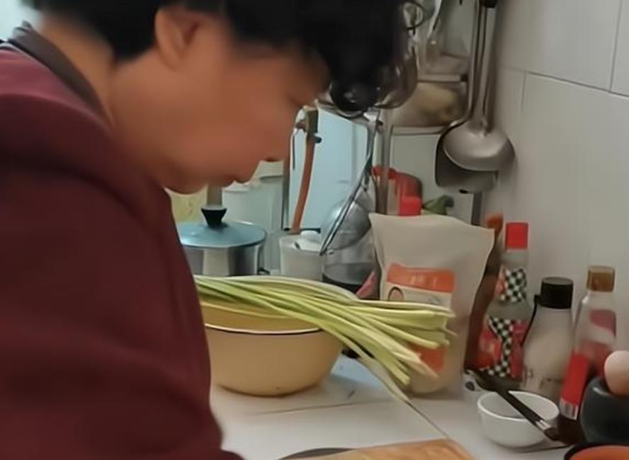 许敏|墙倒众人推？姚策堂嫂称老杜身体状况不佳，浔阳夜话视频内涵老杜