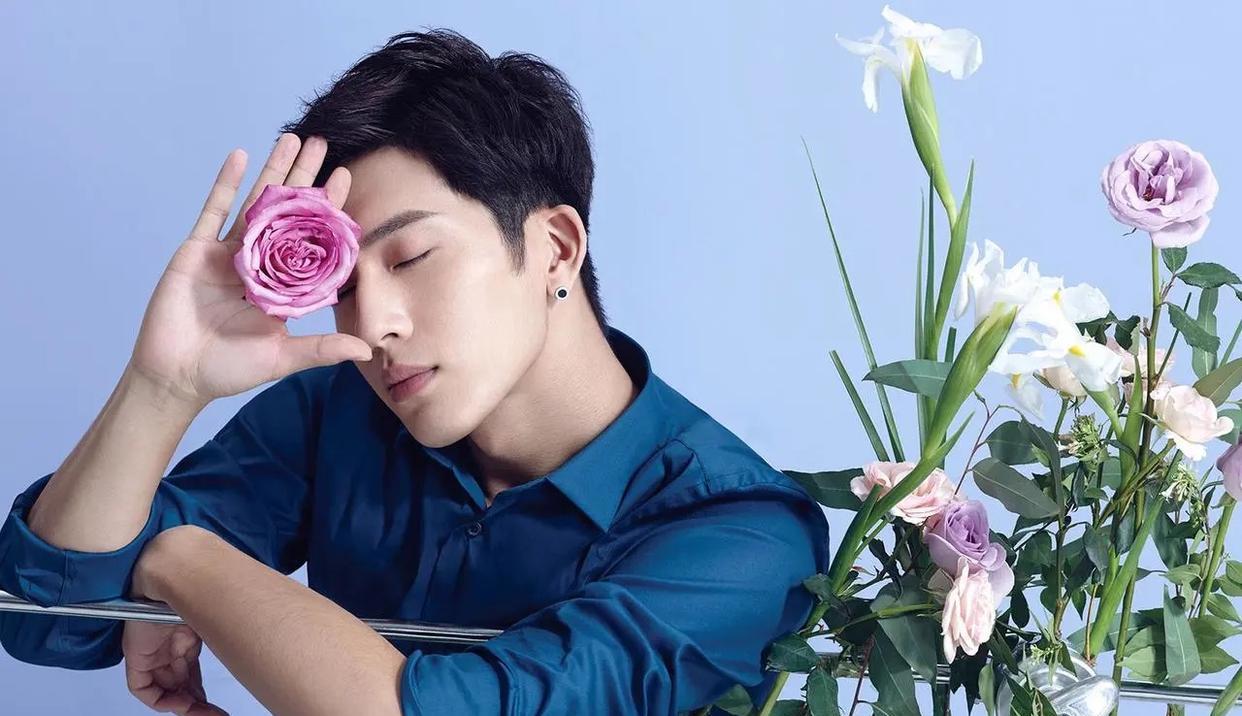 张艺兴|娱乐大爆料：张艺兴、沈月、范丞丞、王丽坤、井柏然、明道