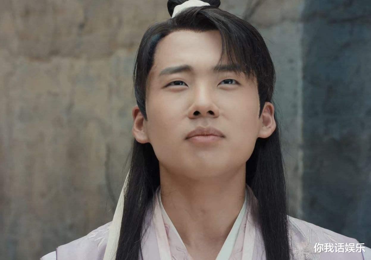 李湘|鹿晗郭麒麟白客看球vlog发布：2个年轻人的1个友谊，究竟有多好