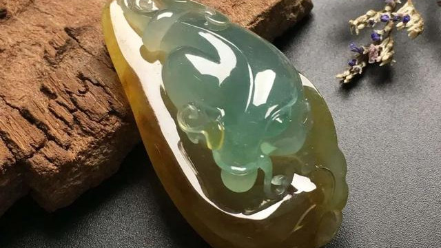 翡翠|五毒不是毒，而是五种动物！翡翠五毒的寓意竟如此惊艳？