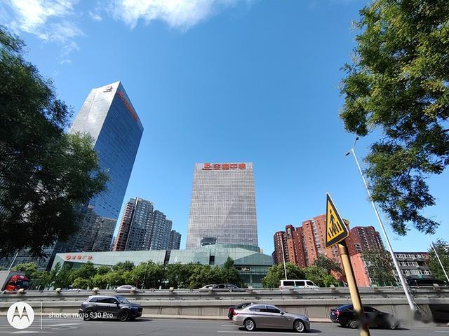 三星|同价位新选择 moto S30 Pro评测:少有的轻薄与性能兼得