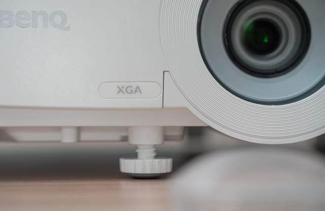 三星|明基E540智能办公投影仪:高效开展会议,突破职场内卷