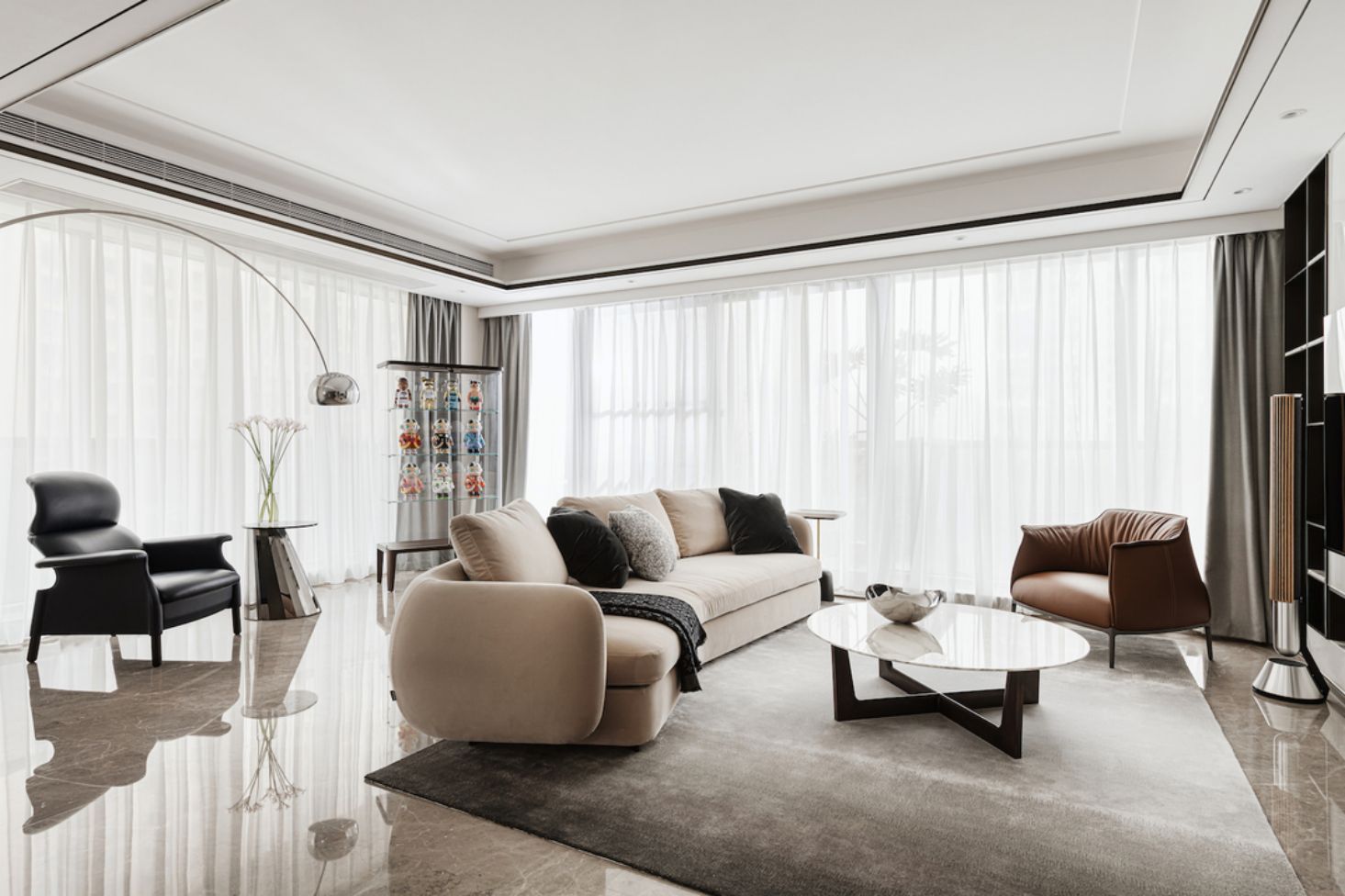 220㎡精装房给手办一个家,享受奢华大气的氛围,那叫一个霸气