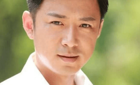 人间蒸发|突然“人间蒸发”的4位明星，第2位是自己太作，最后一位最可惜