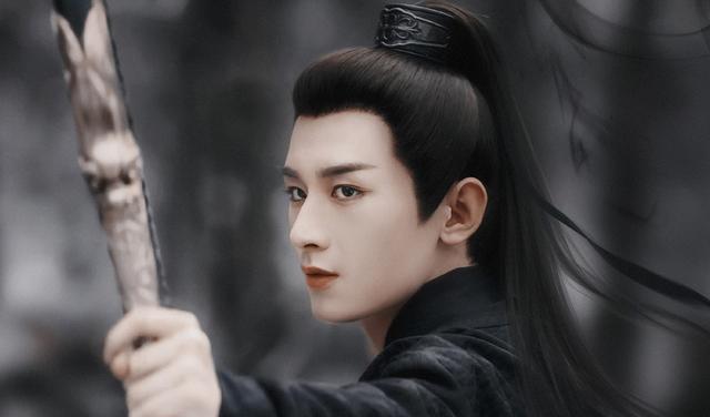 成毅|成毅大男主剧6月开机，神医美强惨李莲花，帅帅的打戏好期待！