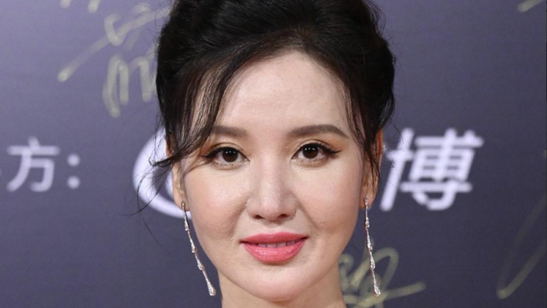 明星|脸型崎岖、颧骨突出、嘴歪，当明星离开精修，缺点全暴露！