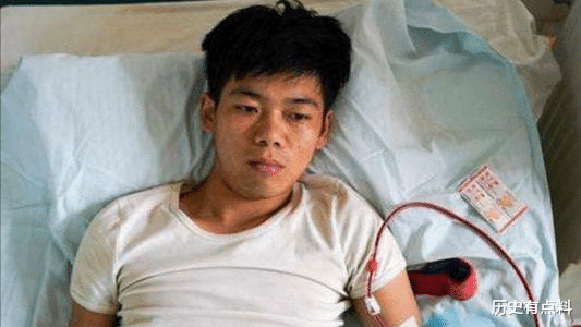 苹果|11年前,高中生卖肾买苹果手机,获赔147万,生活却过得十分悲惨