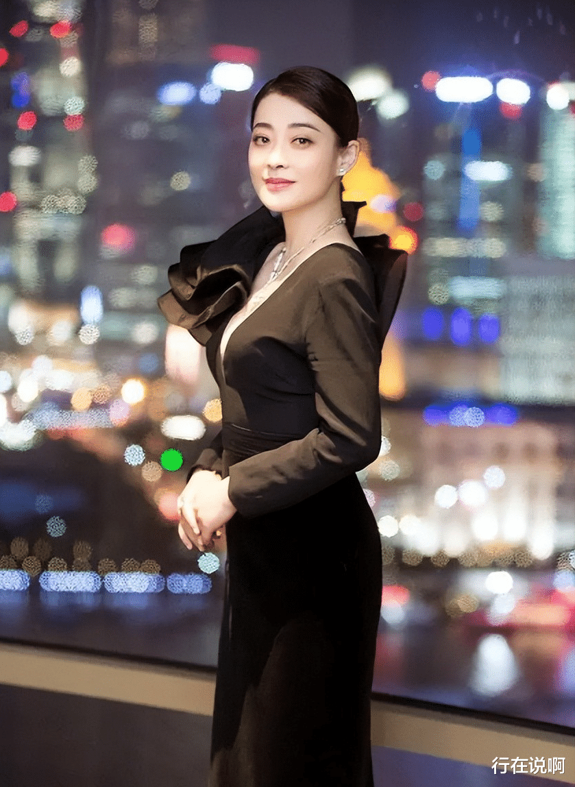 明星|明明是50岁大妈, 却有18岁妙龄少女的身材, 这些女明星都是'逆生长'