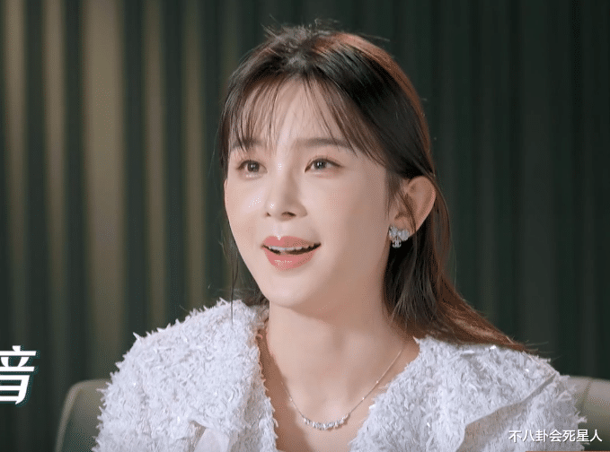 乘风破浪的姐姐|?黑丝、高开叉、辣妹短裙，《浪姐3》舞台首秀，30个女明星杀疯了