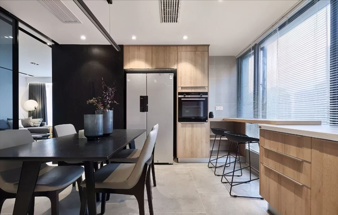 马良新墙告诉你餐边柜的5个作用,让你家小户型餐厅锦上添花