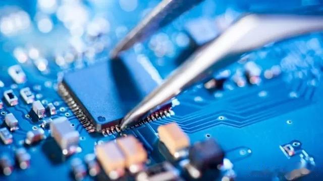 iqoo|美芯片禁令升级 中国半导体将面临两种局面:被彻底卡死或科技自主