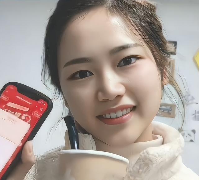 |北大“韦神”被一女研究生告白，生活照被流出，网友纷纷夸赞好看