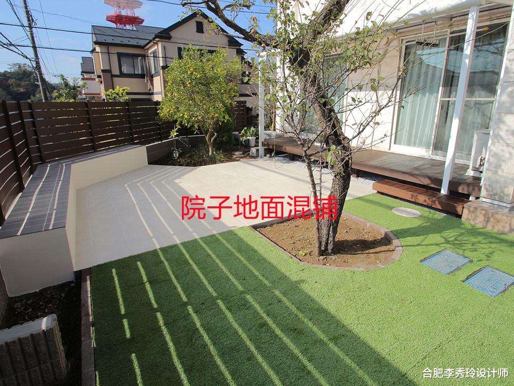 院子通铺水泥地过时了,甲板+草坪+沙地混铺,简单几种材料就很美