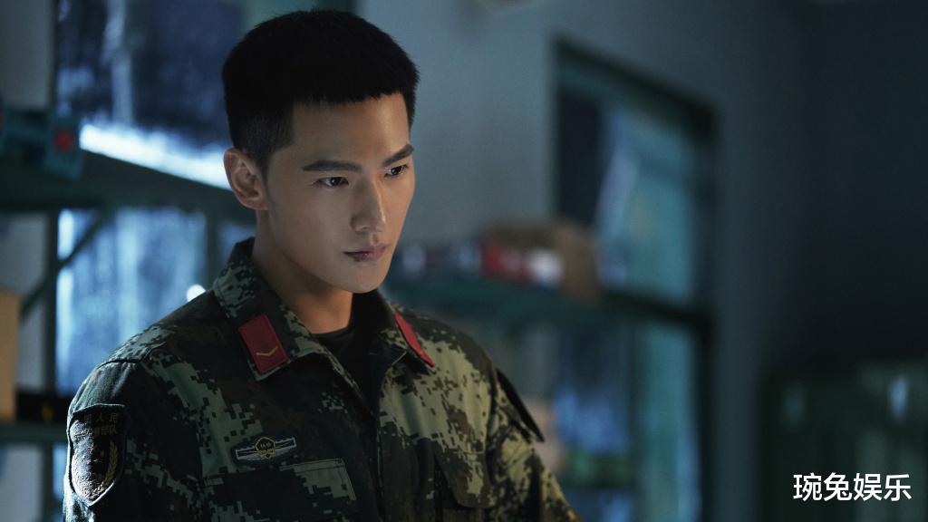 杨洋|疑对杨洋任嘉伦不满，肖战粉丝发文吐槽任嘉伦，还怼杨洋新剧