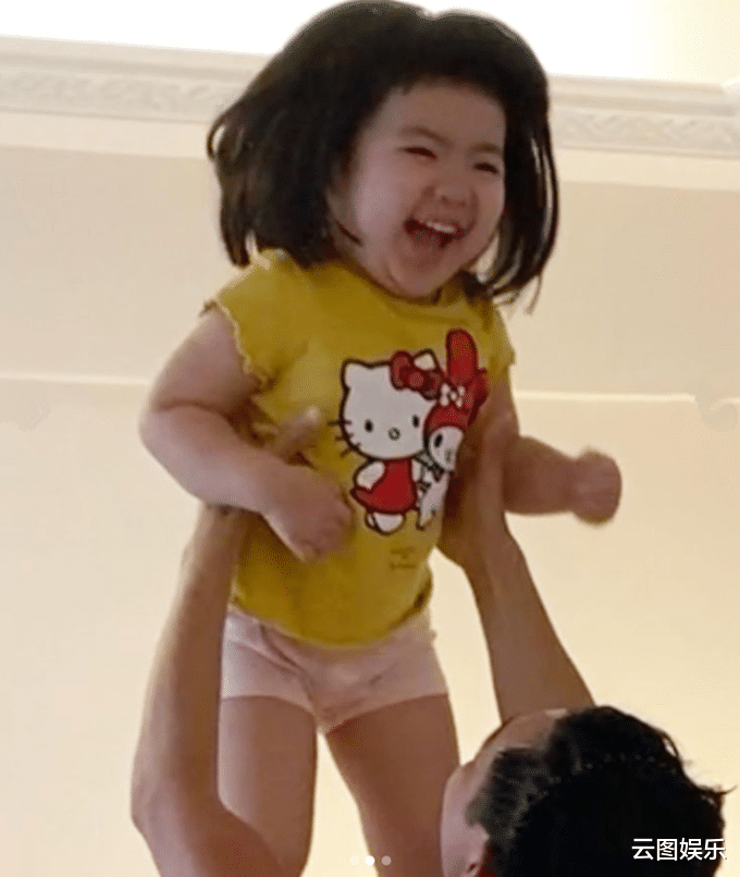 李灿森|李灿森女儿登十大风云人物,妻子被批当她是摇钱树,回应显高情商