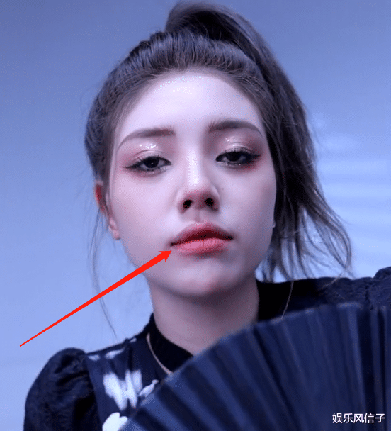 明星素颜|兜儿产后素颜照曝光，皮肤暗沉嘴唇干裂，网友：像换了个头