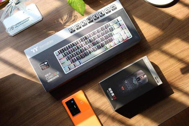 鼠标|TT领航员C360机械键盘+探索者X2鼠标,三模、RGB,想要的都有了