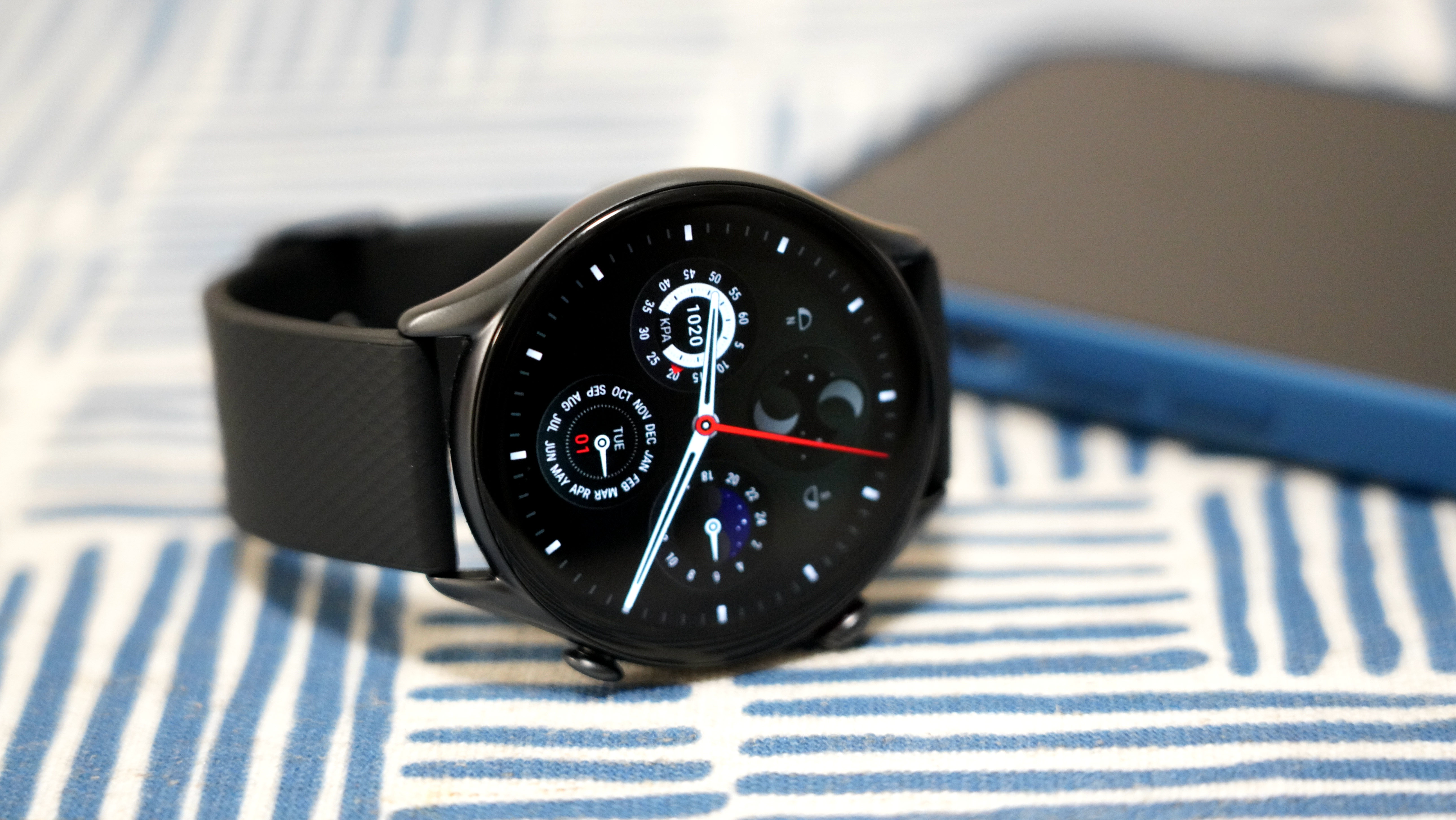 黑客|华米跃我GTR 3 Pro靠什么挤掉我腕上的Apple Watch？“暴力”详测给你答案