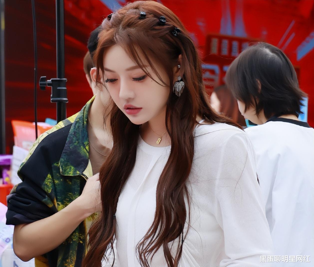 猫妹妹|辛巴女徒弟回应“心机蛋”嘲讽,直言:心机不深,我也走不到今天