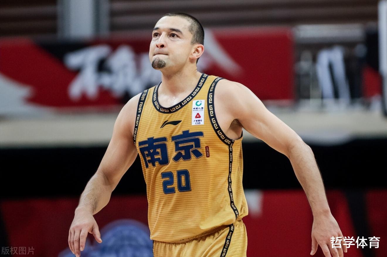 浙江男篮|CBA四消息！西热力江点评弗格“太拉胯”，浙江队向广东队下战书