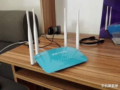 路由器|路由器相当于一台小电脑,不保养的后果是wifi速度越来越慢