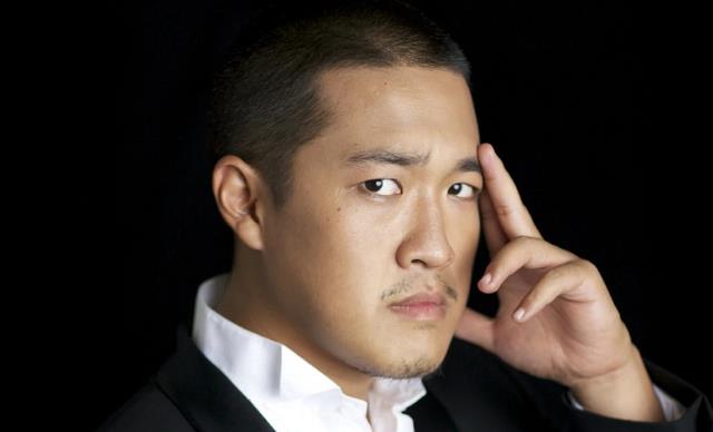 王姬|老演员花式力捧儿女:王姬带女儿走红毯刷脸,李勤勤混血儿子演戏