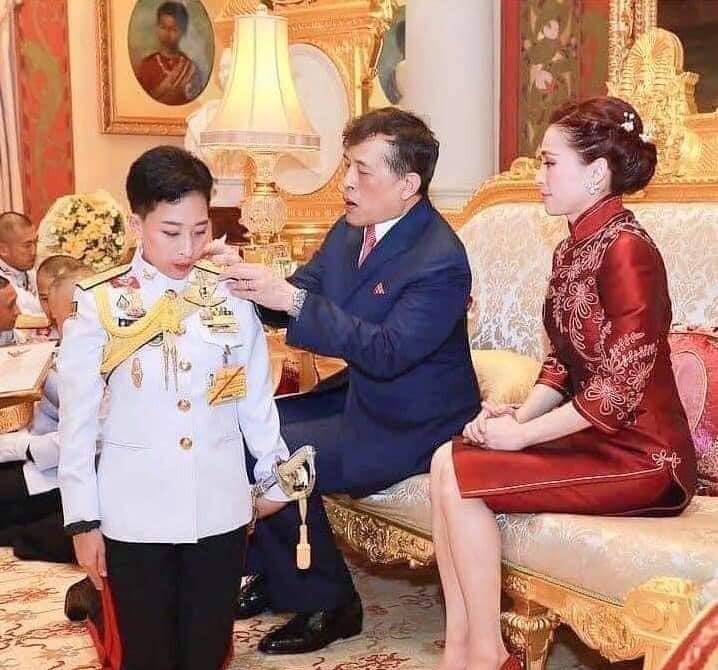 泰国公主诞辰之际 国王王后御赐物资