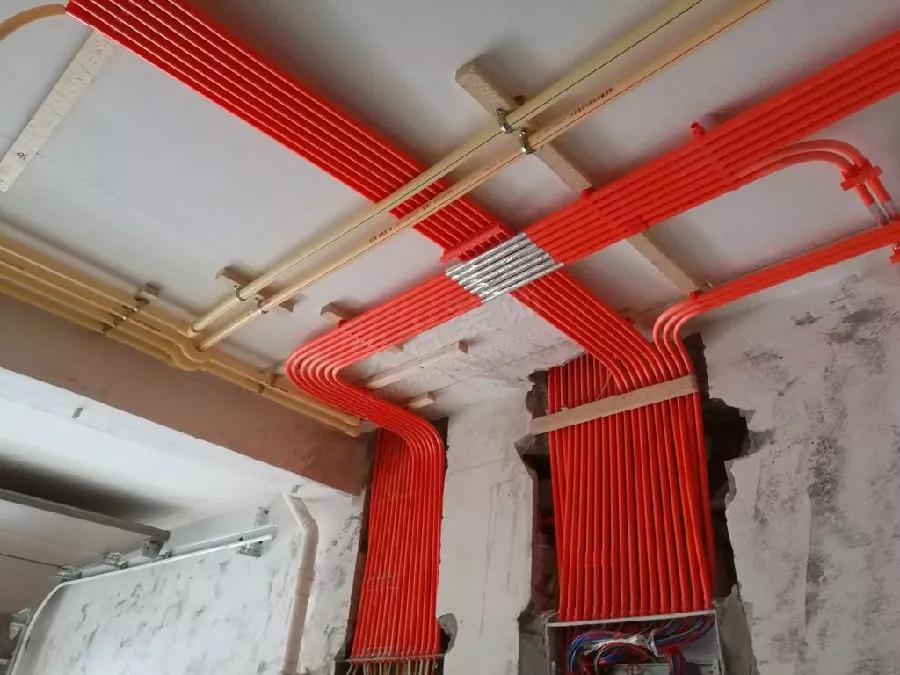 水电走顶好还是走地好，那种性价比最高，如果你不知道就该学习了