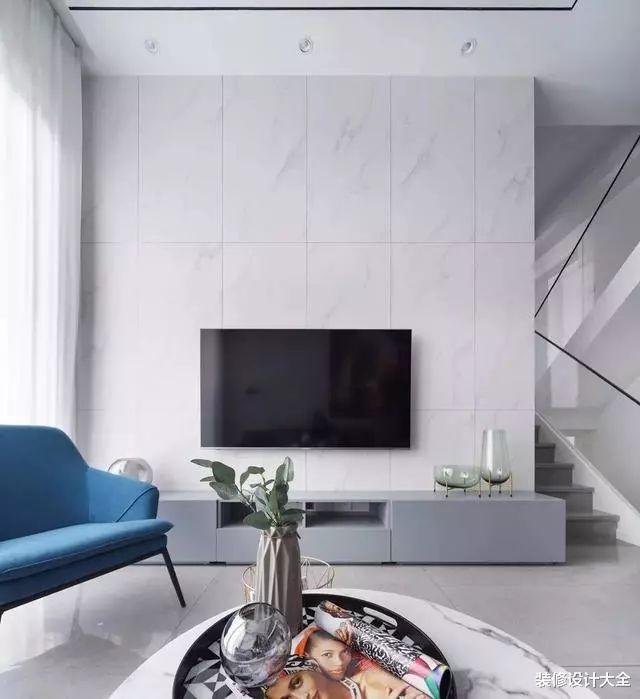 晒晒130平复式楼，进门就被挑高式客厅给迷住了，全屋优雅高级！