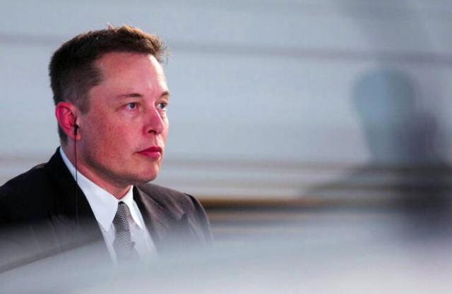 固态硬盘|从神坛掉入烂泥 马斯克变过街老鼠?