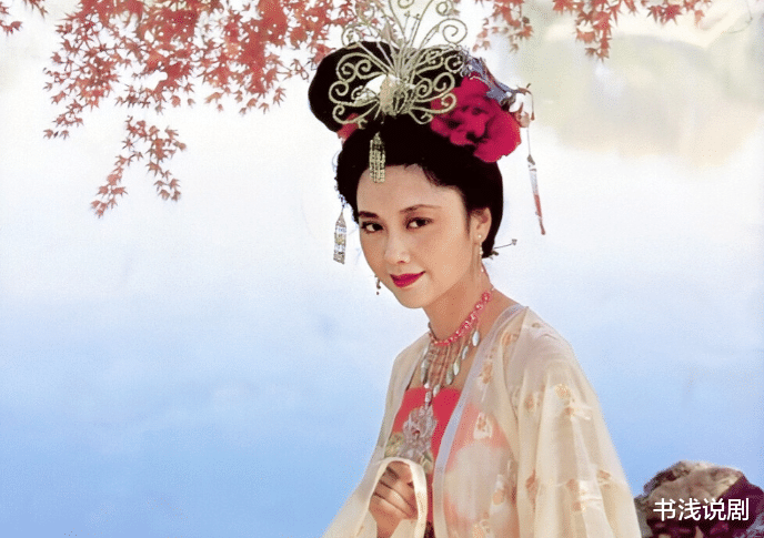 假睫毛 假睫毛,白眼线,《神隐》女主造型被怼,仙侠剧为啥有网红感?