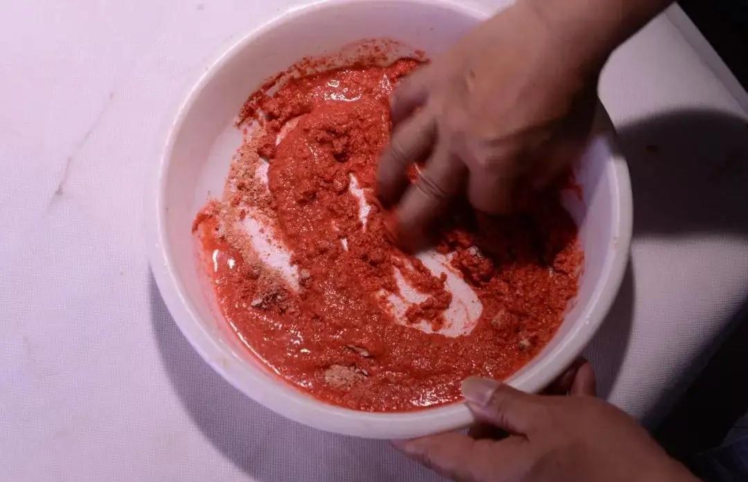 饵料|新手钓鱼,想开好一份拉饵并不难,只需做好三点