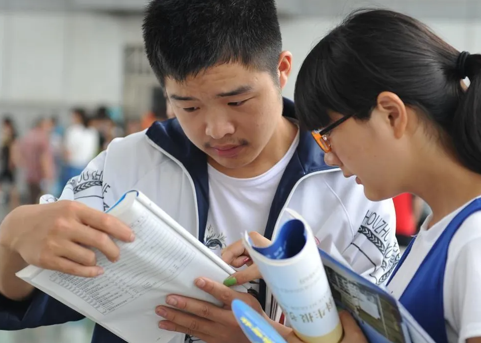 求职|参加工作后才知道，文科生吃香还是理科生吃香，对比差距不小