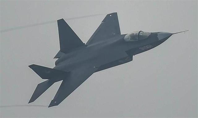 沈飞集团将加快"鹘鹰"战斗机的对外跨境销售抢占f-35市场吗(图2)