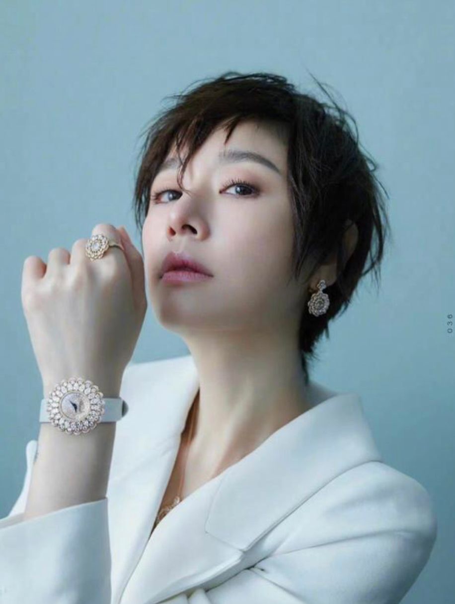 短发 有种“换脸”叫林心如剪短发，本以为会很难看，却意外洋气高级