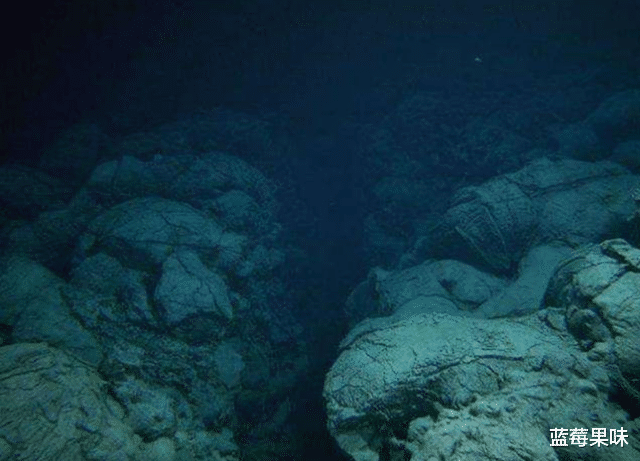 一百万年3千万亿吨!马里亚纳海沟在“吸水”,海平面却还在上升