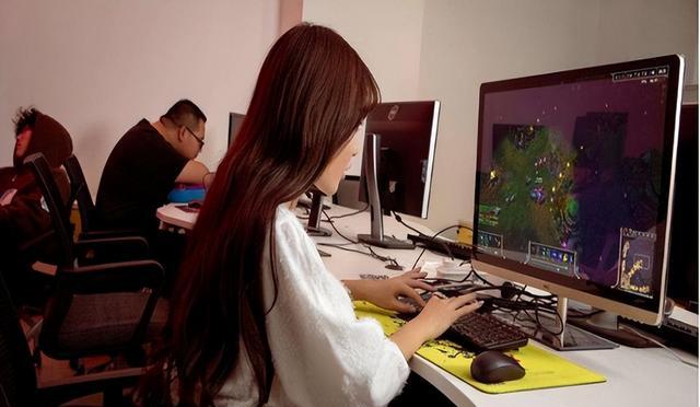 新兴行业|新兴行业成“色狼的温床”?新鲜刺激的背后,不少男性迷失在其中