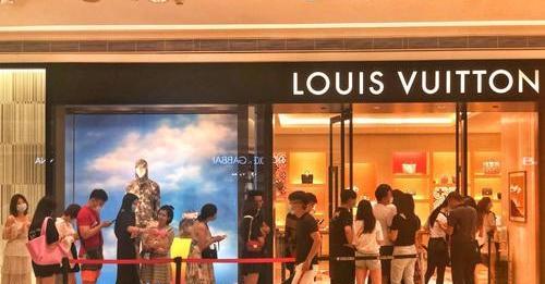 绍兴|我国购物中心排名出炉：上海国金无缘前三，榜首年销售额239亿